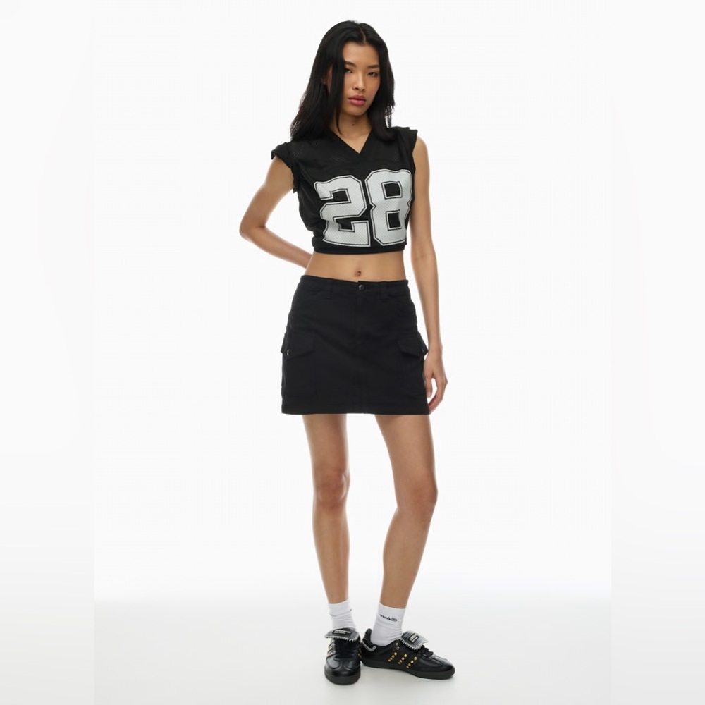 Aritzia TNA Patrol Parachute cargo mini skirt